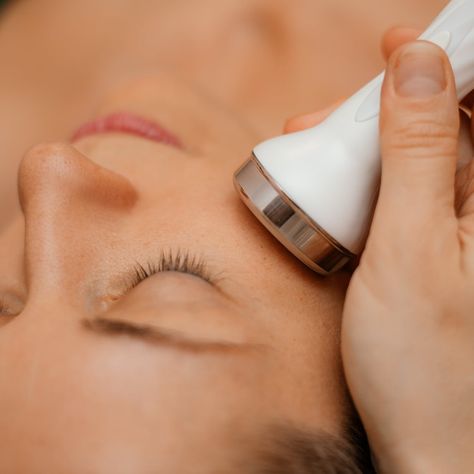Skin Renewal Treatment by Skinz Sanctuary